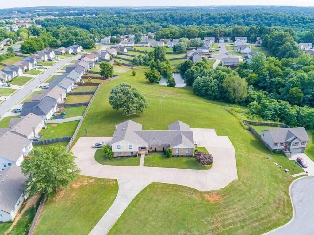 The Residence At Hilltop Acres - Clarksville, Tn Dış mekan fotoğraf